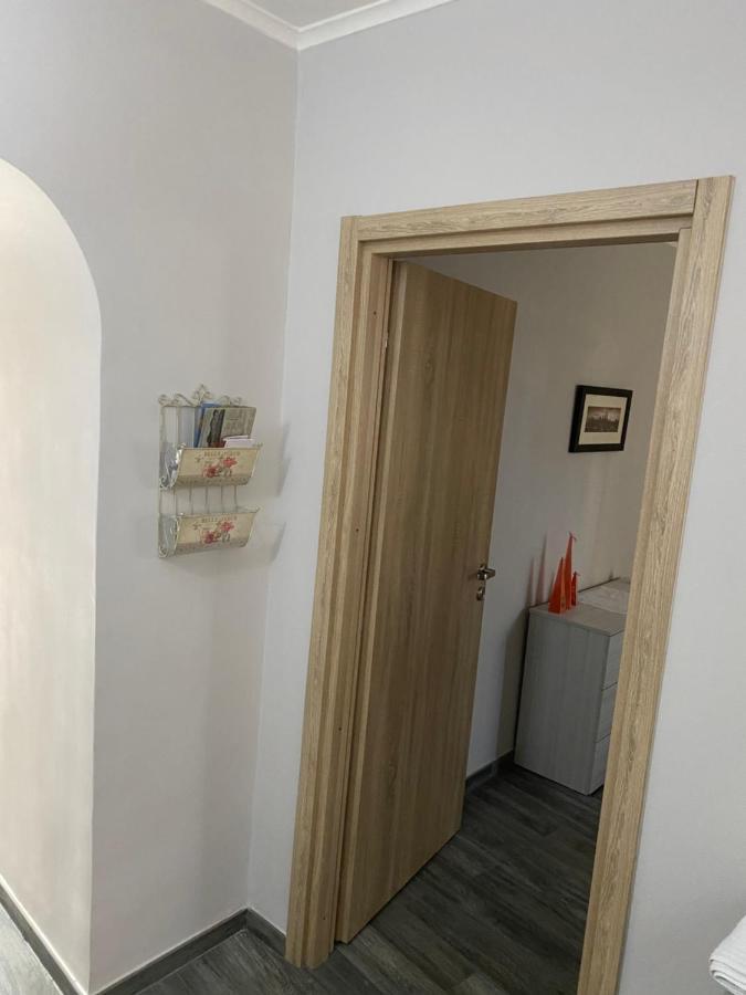 Casa Anita Apartment Наполи Екстериор снимка