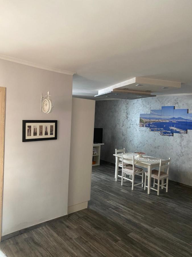 Casa Anita Apartment Наполи Екстериор снимка